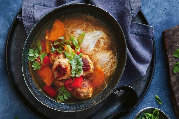 Sweet and sour fish broth